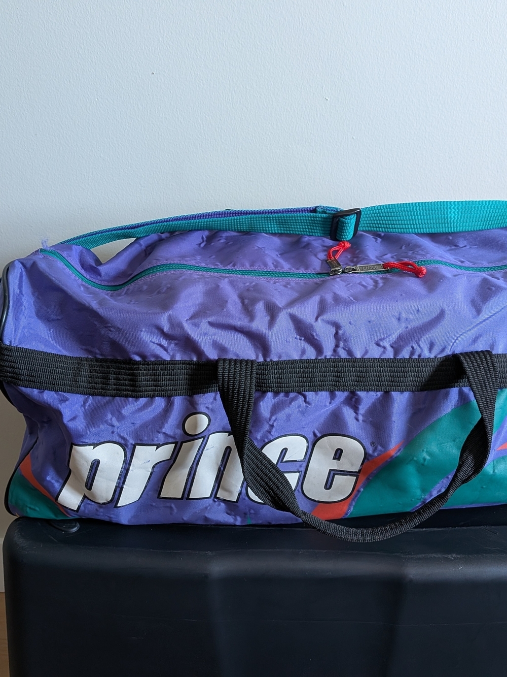 Vintage Prince Tennis Duffel Bag Purple Retro Gym Travel Sports Bag 80s 90s - Picture 7 of 10